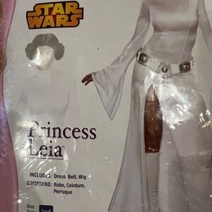 Princess Leia costume
